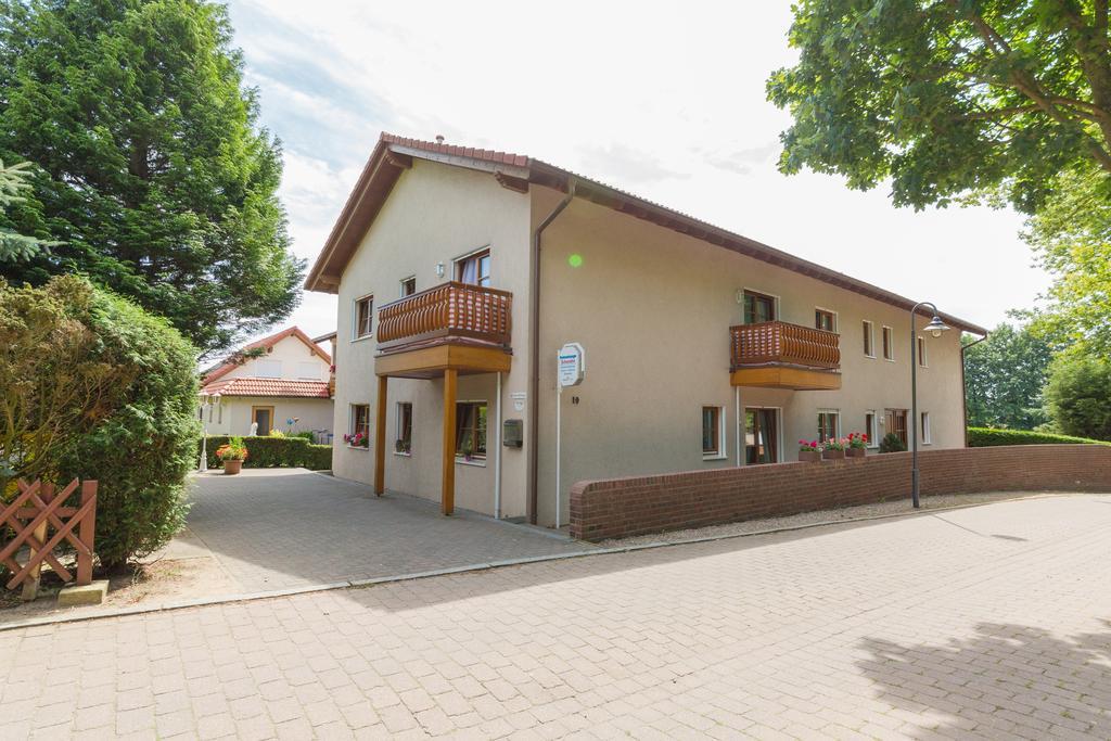 Апартаменты Ferienwohnanlage Schwabe Mit Schwimmbad Рерик Экстерьер фото